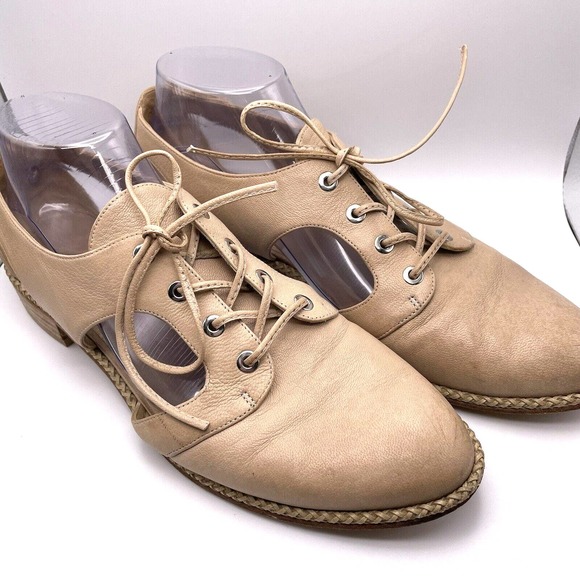 Stuart Weitzman Women’s Size 10 Tan almond Lace Up Leather Loafers Oxfords - Picture 2 of 16